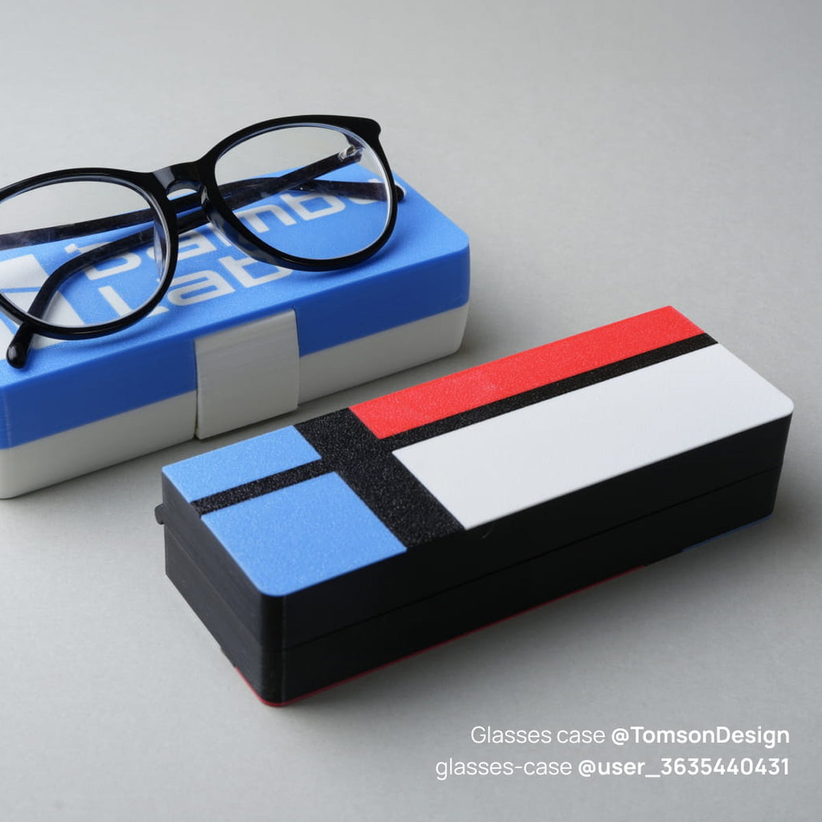 Multicolour glasses cases printed in Bambu TPU for AMS with an AMS