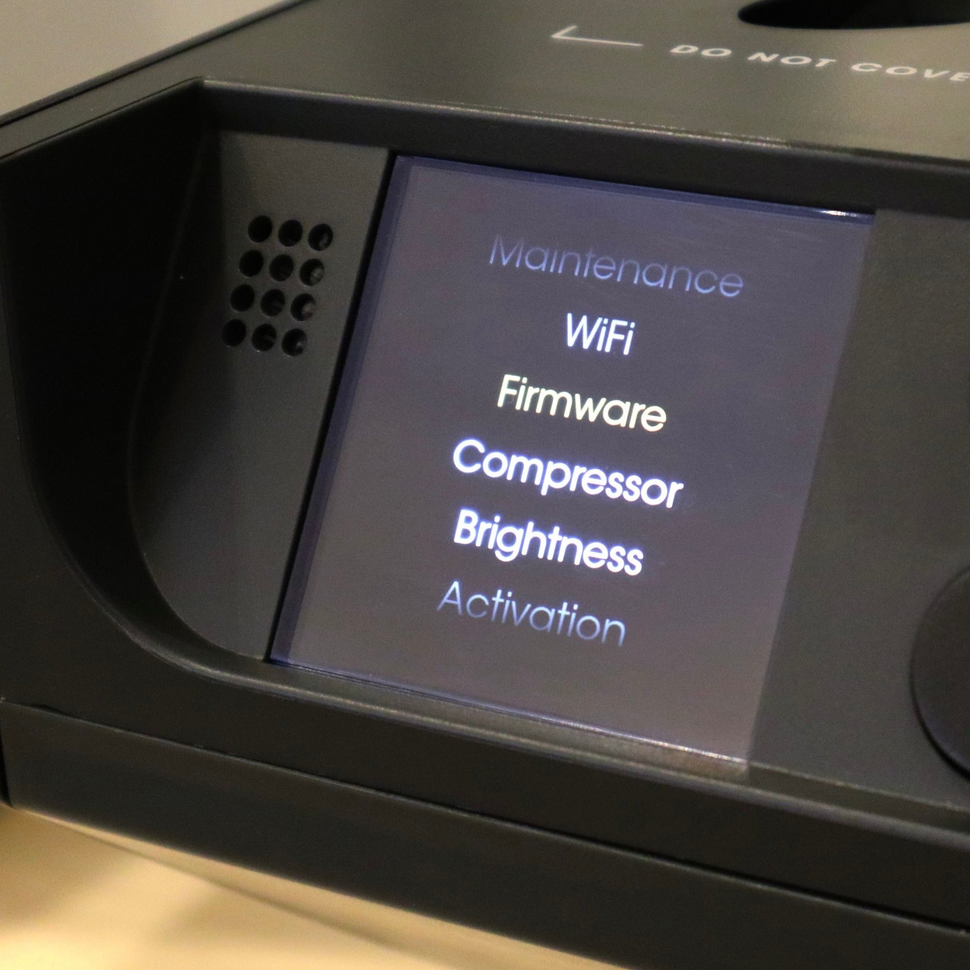 Mayku FormBox • The Ultimate Desktop Vacuum Former for Fast Prototyping