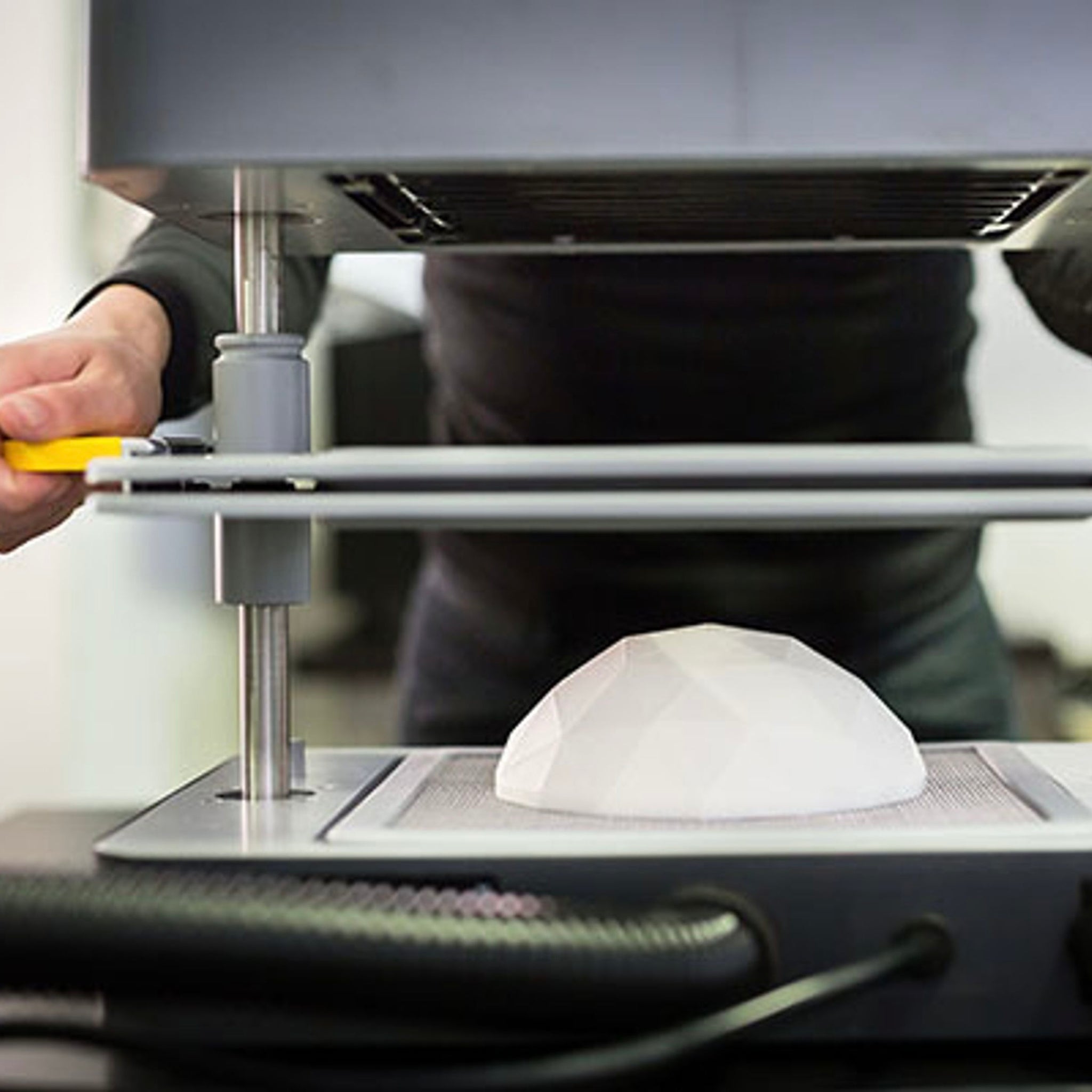 Mayku FormBox • The Ultimate Desktop Vacuum Former for Fast Prototyping