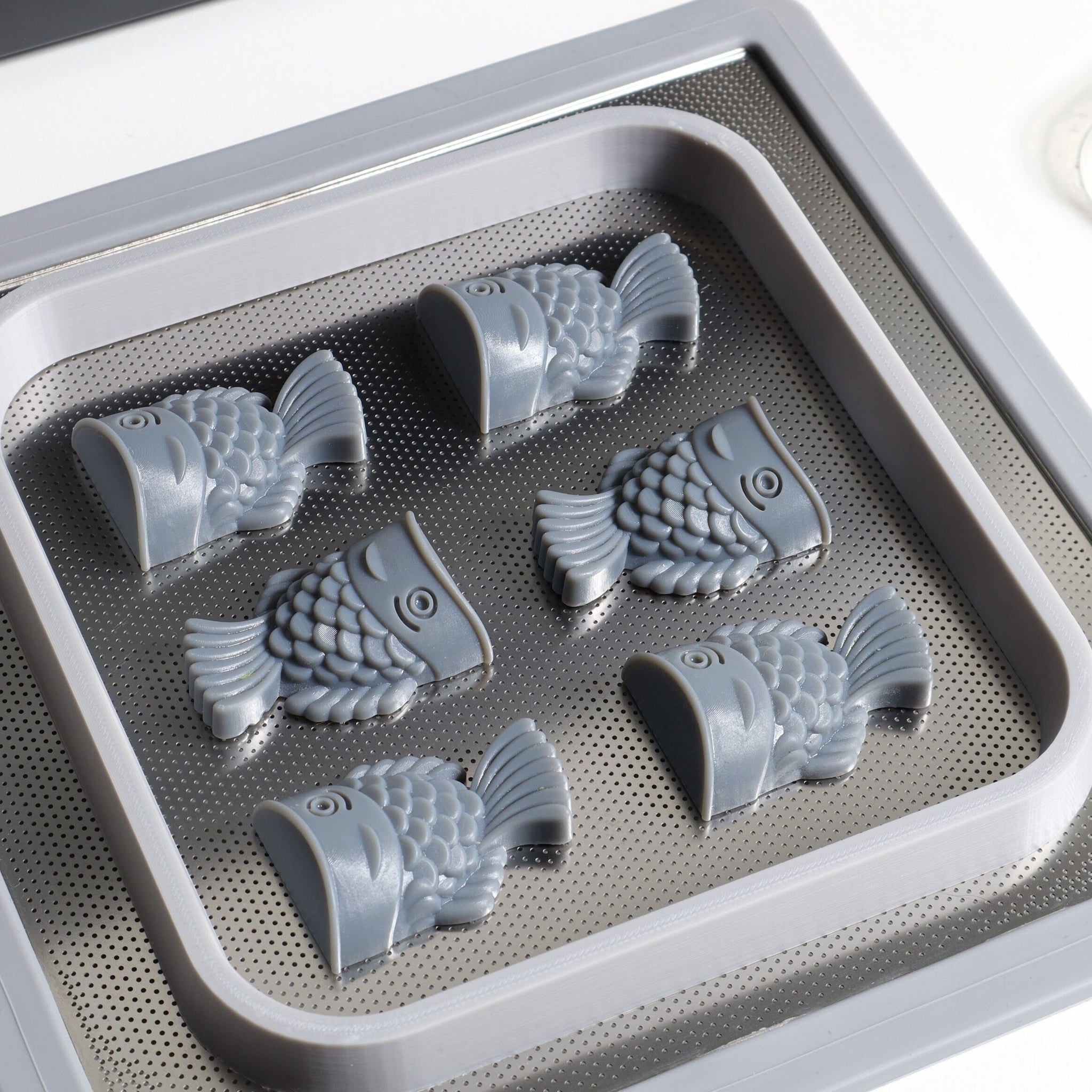 Mayku FormBox • The Ultimate Desktop Vacuum Former for Fast Prototyping