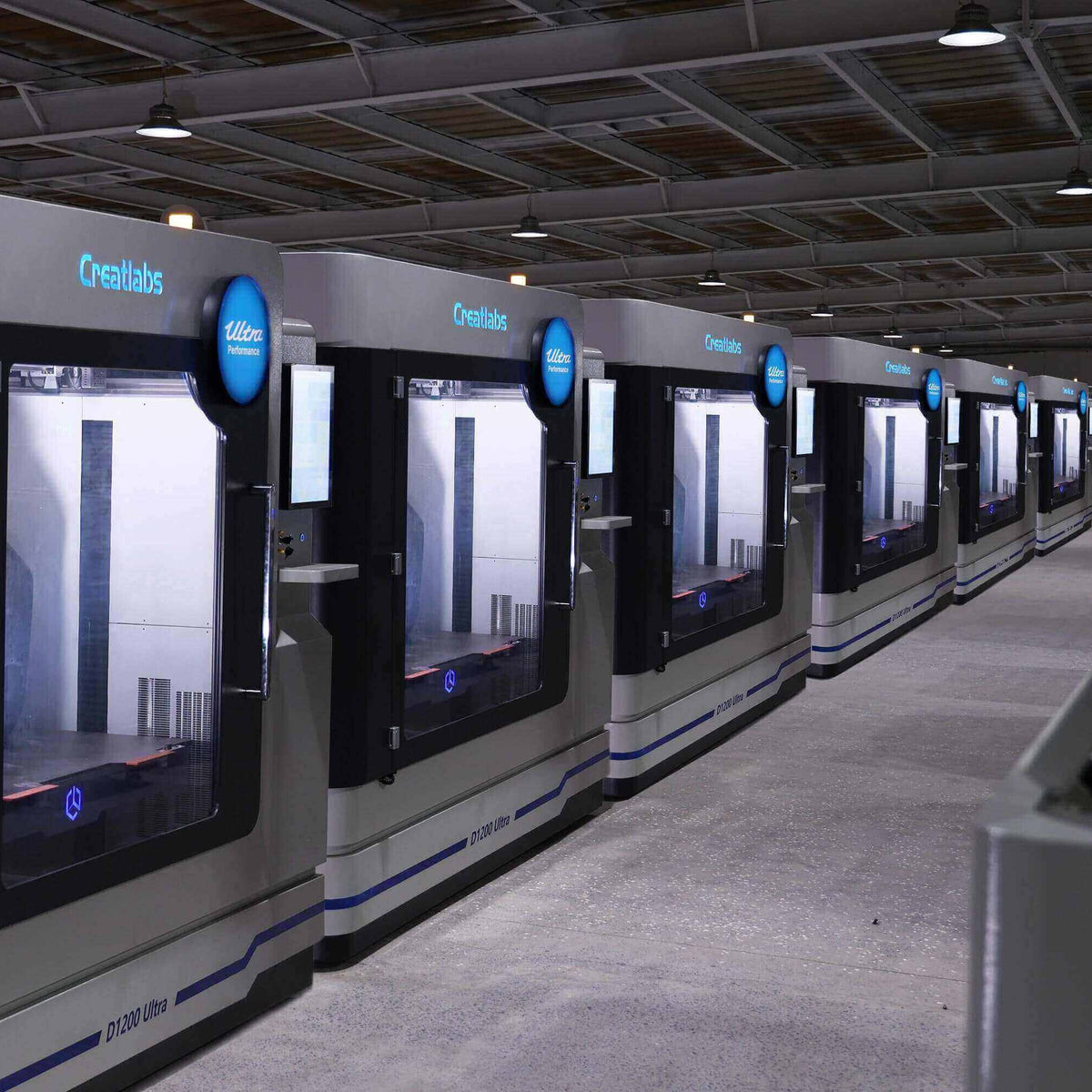CreatBot D800 Ultra printers running in a production hall